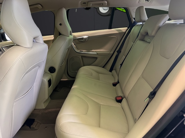 Volvo V60 D3 Momentum Auto 100 kW (136 CV)
