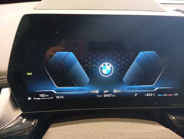 BMW X1 sDrive18i color Negro. Año 2024. 100KW(136CV). Gasolina. En concesionario Motor Munich - Terrassa - VO de Barcelona