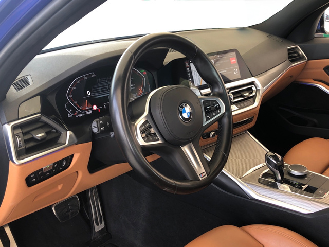 BMW Serie 3 320d color Azul. Año 2021. 140KW(190CV). Diésel. En concesionario Vehinter Getafe de Madrid