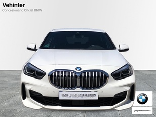 Fotos de BMW Serie 1 118d color Blanco. Año 2021. 110KW(150CV). Diésel. En concesionario Vehinter Alcorcón de Madrid