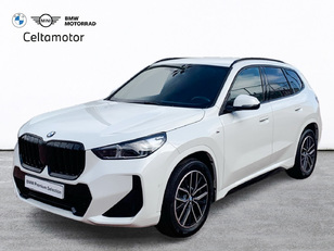 Fotos de BMW X1 sDrive18d color Blanco. Año 2024. 110KW(150CV). Diésel. En concesionario Celtamotor Pontevedra de Pontevedra