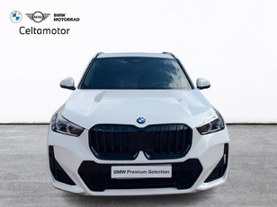 Fotos de BMW X1 sDrive18d color Blanco. Año 2024. 110KW(150CV). Diésel. En concesionario Celtamotor Pontevedra de Pontevedra
