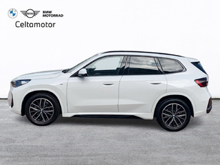 Fotos de BMW X1 sDrive18d color Blanco. Año 2024. 110KW(150CV). Diésel. En concesionario Celtamotor Pontevedra de Pontevedra