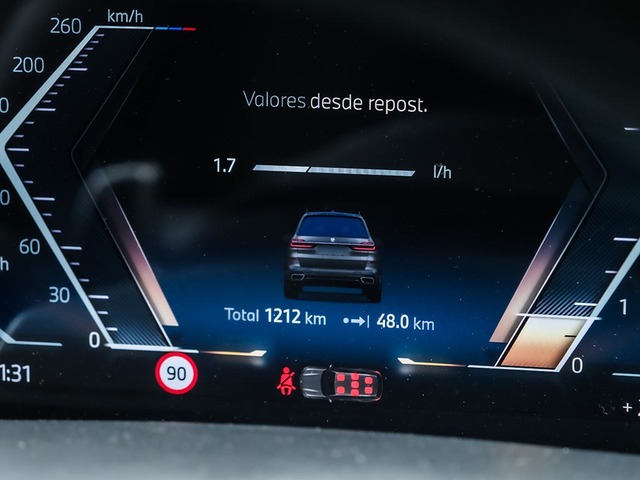 BMW X7 xDrive40d color Gris. Año 2025. 259KW(352CV). Diésel. En concesionario Oliva Motor Tarragona de Tarragona