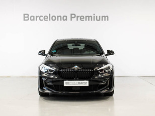 Fotos de BMW Serie 1 118i color Negro. Año 2024. 103KW(140CV). Gasolina. En concesionario Barcelona Premium -- GRAN VIA de Barcelona