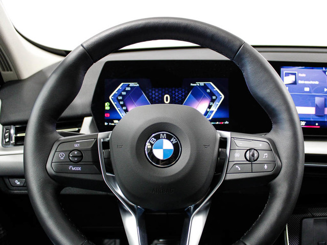 BMW X1 sDrive18d color Negro. Año 2024. 110KW(150CV). Diésel. En concesionario Barcelona Premium -- GRAN VIA de Barcelona