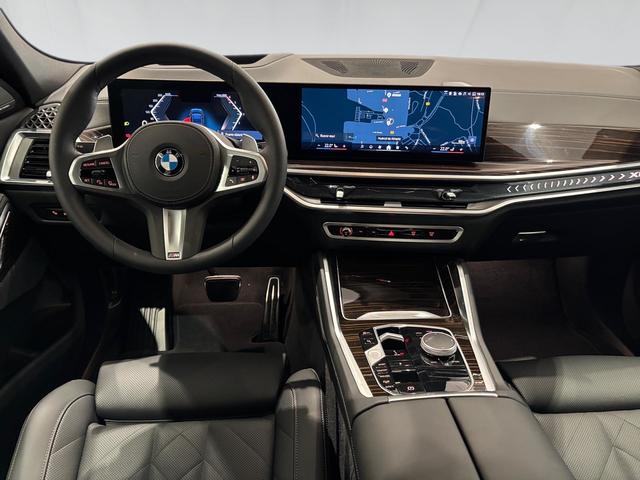 BMW X6 xDrive40d color Negro. Año 2025. 259KW(352CV). Diésel. En concesionario Automotor Costa, S.L.U. de Almería