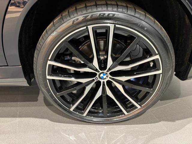 BMW X6 xDrive40d color Negro. Año 2025. 259KW(352CV). Diésel. En concesionario Automotor Costa, S.L.U. de Almería