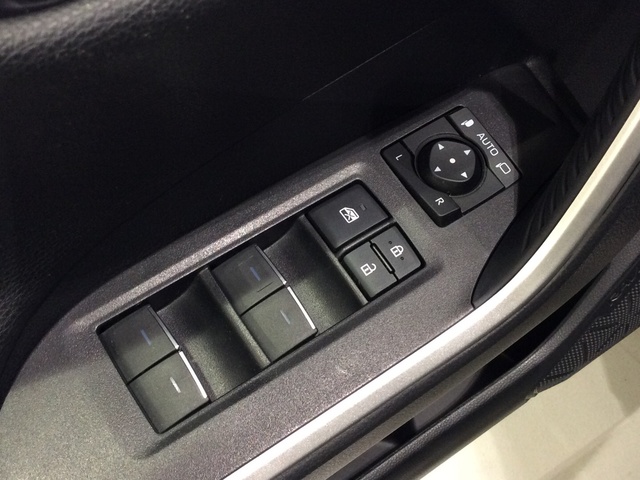 Toyota Rav4 2.5l hybrid Advance e-CVT 160 kW (218 CV)