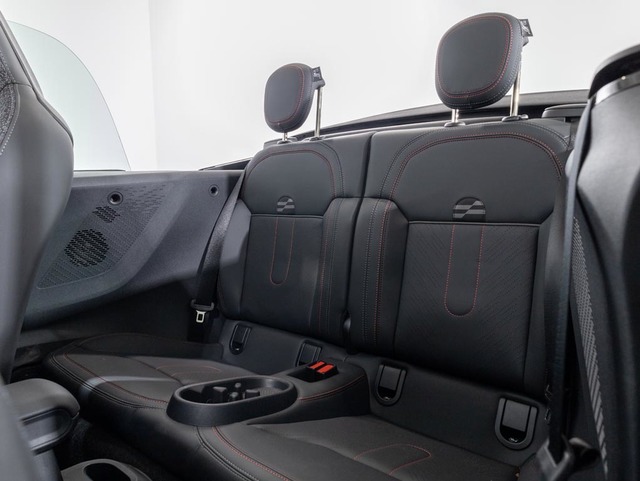 fotoG 25 del MINI MINI Cabrio Cooper S 150 kW (204 CV) 204cv Gasolina del 2025 en Girona