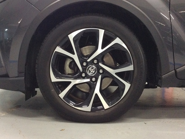Toyota C-HR 1.8 125H Advance 90 kW (122 CV)