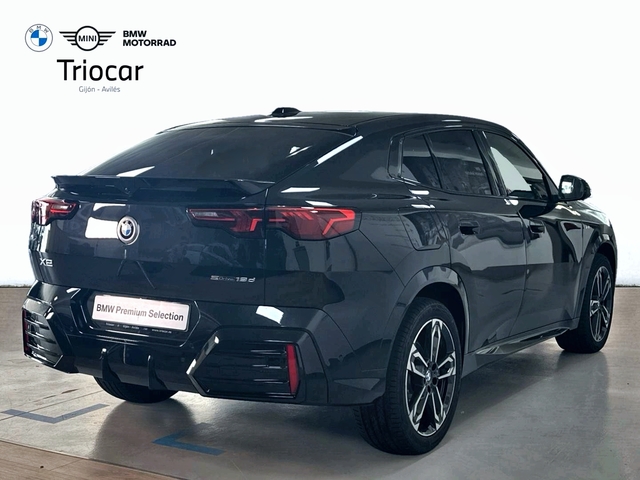 BMW X2 sDrive18d color Negro. Año 2025. 110KW(150CV). Diésel. En concesionario Triocar Gijón (Bmw y Mini) de Asturias