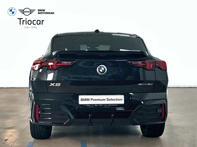 BMW X2 sDrive18d color Negro. Año 2025. 110KW(150CV). Diésel. En concesionario Triocar Gijón (Bmw y Mini) de Asturias
