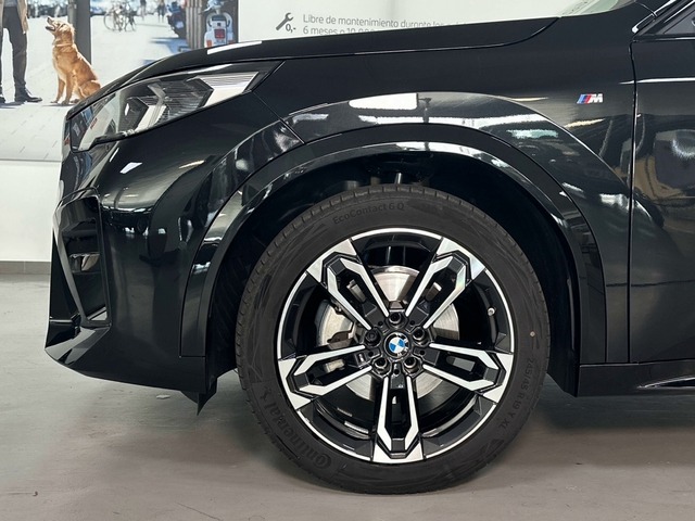 BMW X2 sDrive18d color Negro. Año 2025. 110KW(150CV). Diésel. En concesionario Triocar Gijón (Bmw y Mini) de Asturias