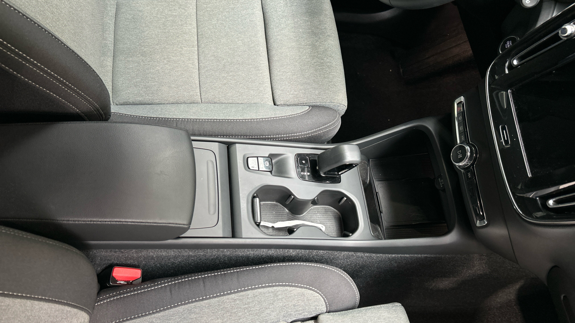 Volvo XC40 segunda mano 76443293 - 24