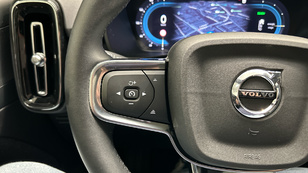 Volvo XC40 Single Recharge Core Auto 175 kW (238 CV) - 17 Volvo XC40 - Ocasión 175 KW (238CV) - 17