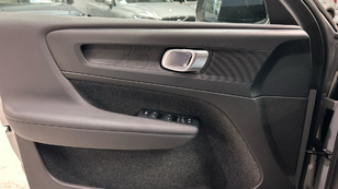 Volvo XC40 Single Recharge Core Auto 175 kW (238 CV) - 22 Volvo XC40 - Ocasión 175 KW (238CV) - 22