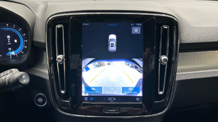 Volvo XC40 B3 G Ocasión 120 KW (163CV) - 17