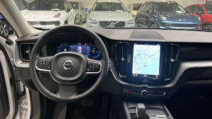Volvo XC60 T6 Recharge Core AWD Auto 257 kW (350 CV) - 11 Volvo XC60 T6 Ocasión 257 KW (350CV) - 11