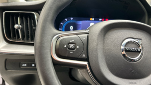 Volvo XC60 T6 Recharge Core AWD Auto 257 kW (350 CV) - 16 Volvo XC60 T6 Ocasión 257 KW (350CV) - 16