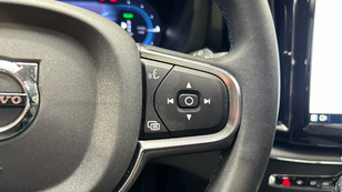 Volvo XC60 T6 Recharge Core AWD Auto 257 kW (350 CV) - 42 Volvo XC60 T6 Ocasión 257 KW (350CV) - 42