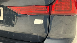 Volvo XC60 T6 Recharge Core AWD Auto 257 kW (350 CV) - 27 Volvo XC60 T6 Ocasión 257 KW (350CV) - 27