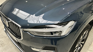Volvo XC60 T6 Recharge Core AWD Auto 257 kW (350 CV) - 30 Volvo XC60 T6 Ocasión 257 KW (350CV) - 30