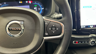 Volvo XC60 T6 Recharge Core AWD Auto 257 kW (350 CV) - 46 Volvo XC60 T6 Ocasión 257 KW (350CV) - 46