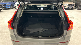 Volvo XC60 T6 Recharge Core AWD Auto 257 kW (350 CV) - 10 Volvo XC60 T6 Ocasión 257 KW (350CV) - 10