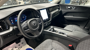 Volvo XC60 T6 Recharge Core AWD Auto 257 kW (350 CV) - 40 Volvo XC60 T6 Ocasión 257 KW (350CV) - 40