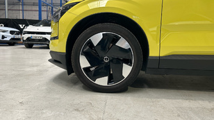 Volvo EX30 Single Motor Extended Range Plus Auto 200 kW (272 CV) - 14 Volvo EX30 Single Motor BEV Ocasión 200 KW (272CV) - 14
