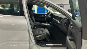 Volvo XC60 T6 Recharge Plus Bright AWD Auto 257 kW (350 CV) - 7 Volvo XC60 T6 Ocasión 257 KW (350CV) - 7