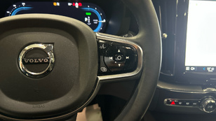Volvo XC60 T6 Recharge Plus Bright AWD Auto 257 kW (350 CV) - 46 Volvo XC60 T6 Ocasión 257 KW (350CV) - 46