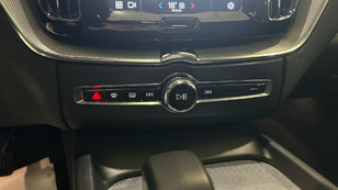 Volvo XC60 T6 Recharge Plus Bright AWD Auto 257 kW (350 CV) - 47 Volvo XC60 T6 Ocasión 257 KW (350CV) - 47