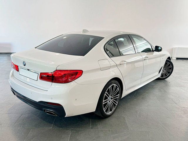 BMW Serie 5 520d color Blanco. Año 2019. 140KW(190CV). Diésel. En concesionario Autogal de Ourense