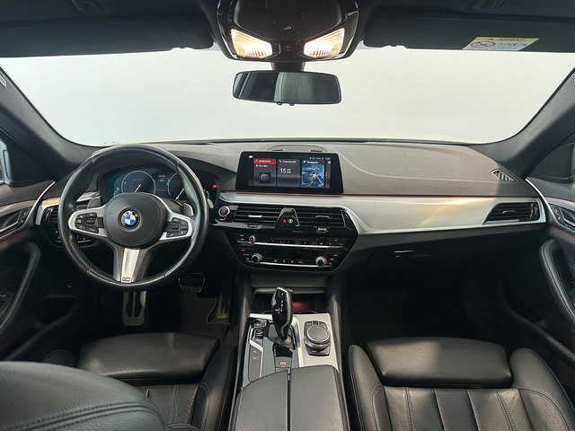 BMW Serie 5 520d color Blanco. Año 2019. 140KW(190CV). Diésel. En concesionario Autogal de Ourense