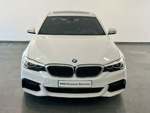 Fotos de BMW Serie 5 520d color Blanco. Año 2019. 140KW(190CV). Diésel. En concesionario Autogal de Ourense