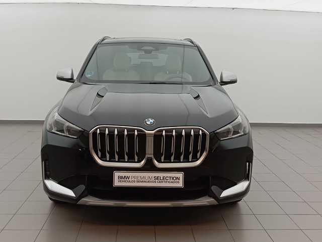 BMW X1 sDrive18d color Negro. Año 2024. 110KW(150CV). Diésel. En concesionario Augusta Aragon S.A. de Zaragoza
