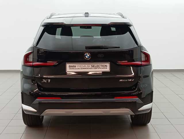 BMW X1 sDrive18d color Negro. Año 2024. 110KW(150CV). Diésel. En concesionario Augusta Aragon S.A. de Zaragoza