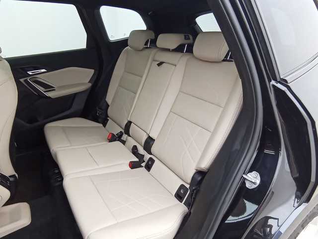 BMW X1 sDrive18d color Negro. Año 2024. 110KW(150CV). Diésel. En concesionario Augusta Aragon S.A. de Zaragoza