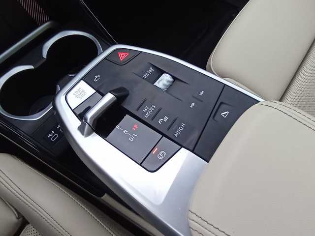 BMW X1 sDrive18d color Negro. Año 2024. 110KW(150CV). Diésel. En concesionario Augusta Aragon S.A. de Zaragoza