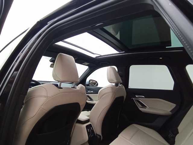 BMW X1 sDrive18d color Negro. Año 2024. 110KW(150CV). Diésel. En concesionario Augusta Aragon S.A. de Zaragoza