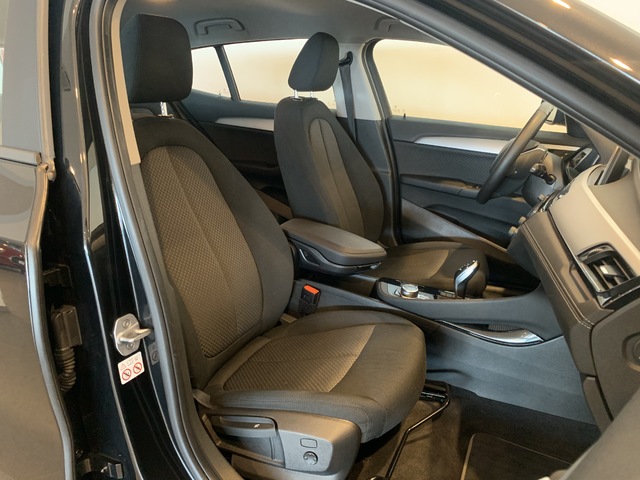BMW X2 sDrive18d color Negro. Año 2018. 110KW(150CV). Diésel. En concesionario Tormes Motor de Salamanca