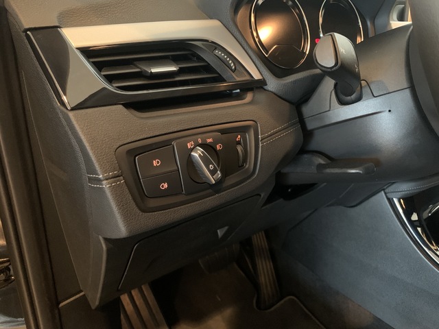 BMW X2 sDrive18d color Negro. Año 2018. 110KW(150CV). Diésel. En concesionario Tormes Motor de Salamanca