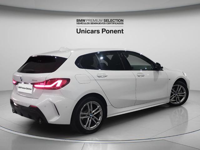 BMW Serie 1 118d color Blanco. Año 2023. 110KW(150CV). Diésel. En concesionario Unicars Ponent de Lleida