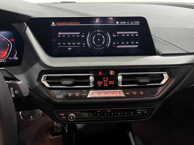 BMW Serie 1 118d color Blanco. Año 2023. 110KW(150CV). Diésel. En concesionario Unicars Ponent de Lleida
