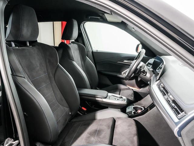 BMW X1 sDrive18d color Negro. Año 2023. 110KW(150CV). Diésel. En concesionario Oliva Motor Tarragona de Tarragona