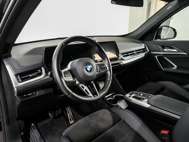 BMW X1 sDrive18d color Negro. Año 2023. 110KW(150CV). Diésel. En concesionario Oliva Motor Tarragona de Tarragona