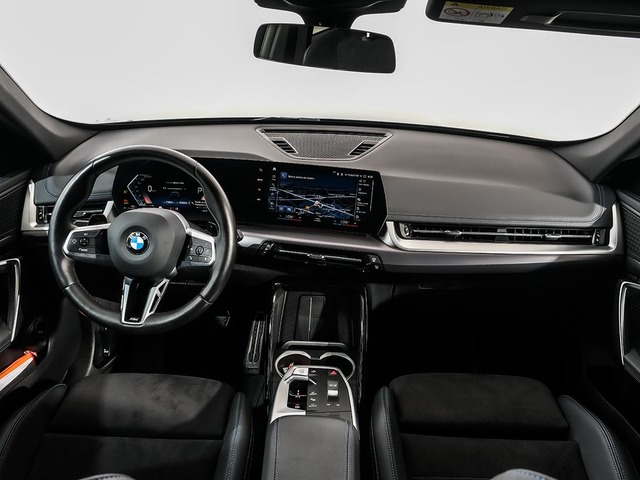 BMW X1 sDrive18d color Negro. Año 2023. 110KW(150CV). Diésel. En concesionario Oliva Motor Tarragona de Tarragona