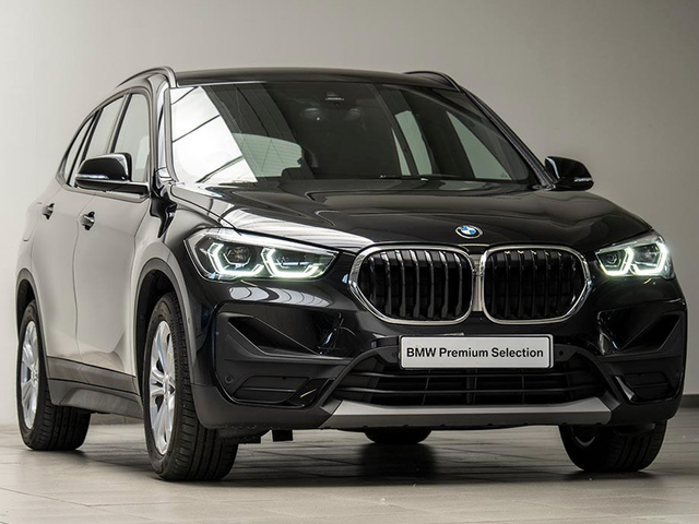 BMW X1 xDrive25e color Negro. Año 2021. 162KW(220CV). Híbrido Electro/Gasolina. En concesionario Oliva Motor Girona de Girona